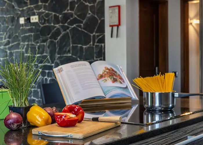 Loendros, Calma Moradia Com Piscina Privada, Villa