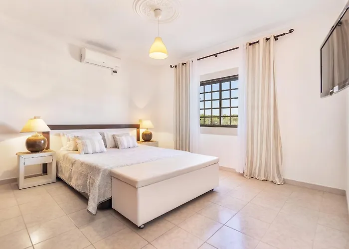 Villa Loendros, Calma Moradia Com Piscina Privada,